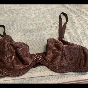 Woman’s bra EUC. 40C
